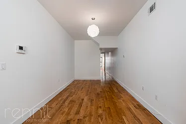 Rented by Rennit Inc.
