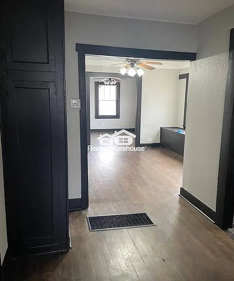 576 S Oxford Ave — Photo 6