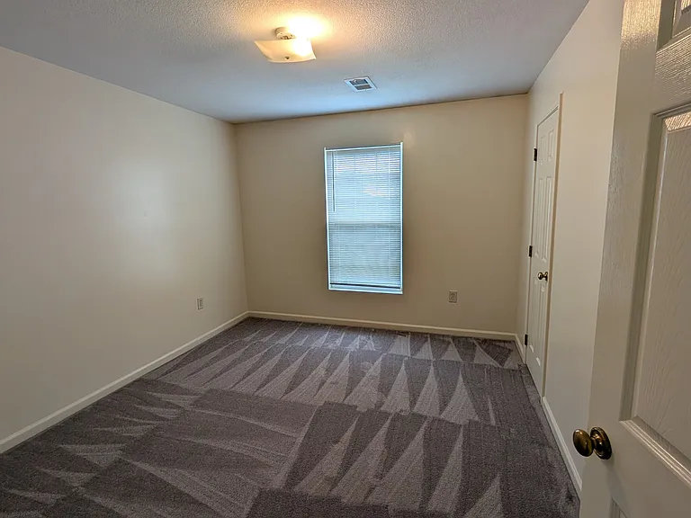 253 S Bedford St #253 — Photo 6