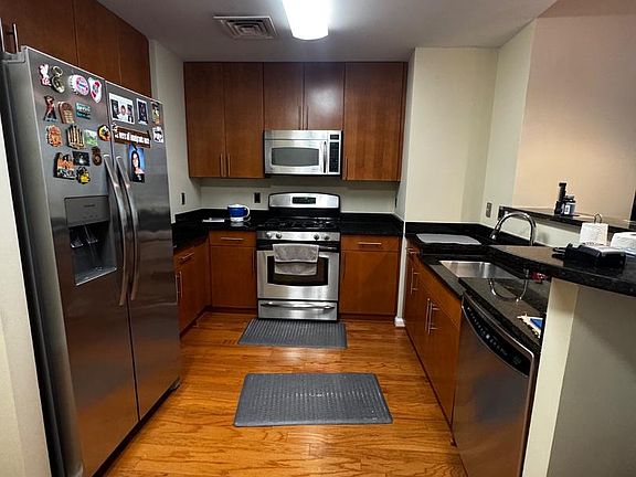 5th image of 1390 Kenyon St NW APT 611