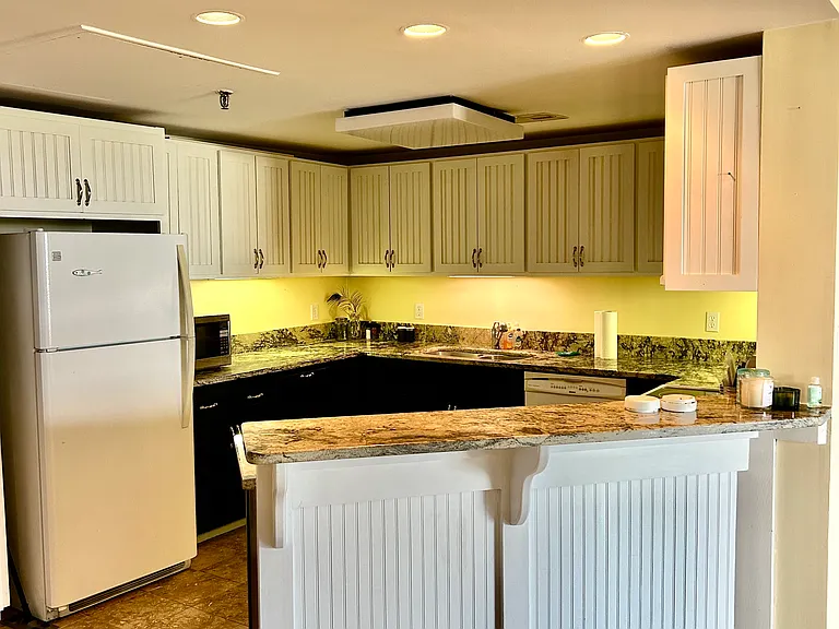 1 Marina Dr #303A — Photo 2