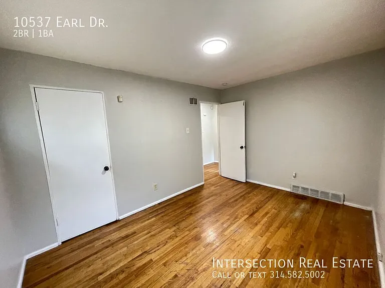 10537 Earl Dr — Photo 8