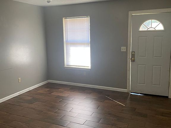 4th image of 121 E Heights Ave APT A
