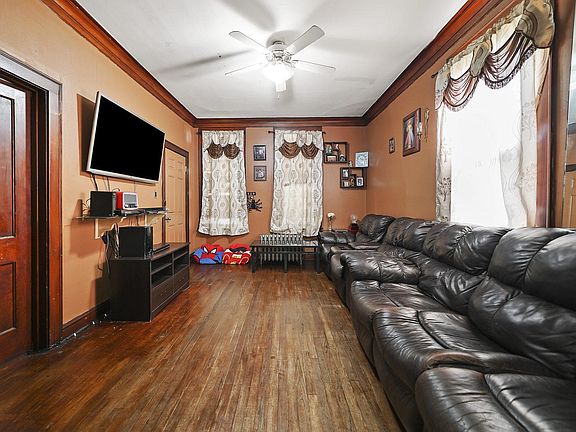 3rd image of 9844 S Avenue J