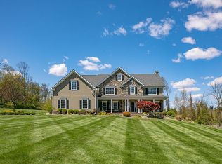44 Still Hollow Rd, Lebanon, NJ 08833