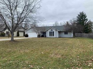8416 W Thorn Tree Rd, Muncie, IN 47304