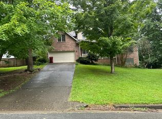 313 Post Oak Dr, Johnson City, TN 37601
