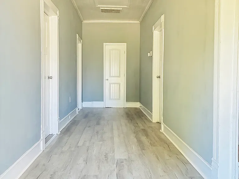 119 Broad St — Photo 6
