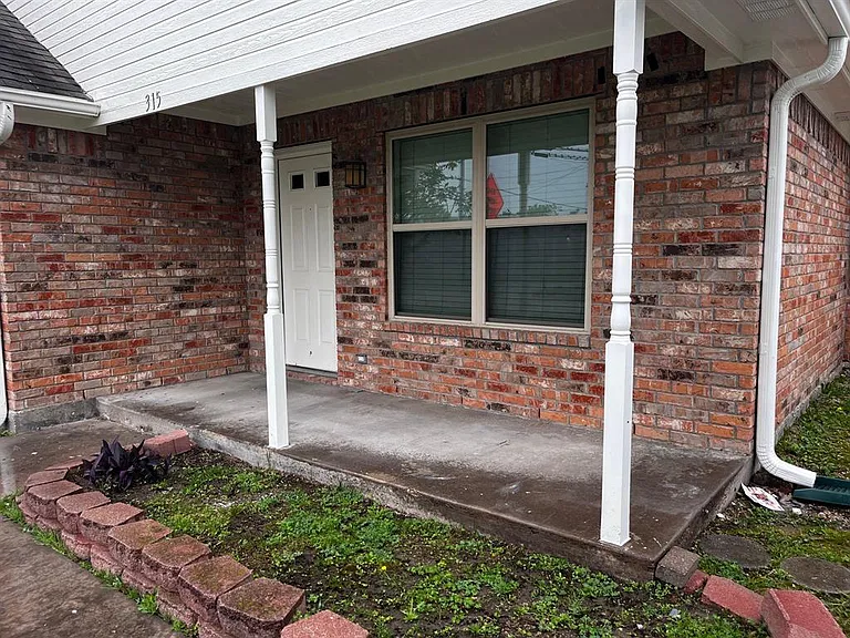 315 College Ave — Photo 33