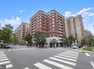 880 N Pollard St APT 224, Arlington, VA 22203