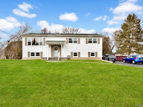 10 Scott Drive, Middletown, NY 10941