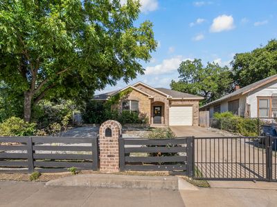 2402 Alaska Ave, Dallas, TX, 75216
