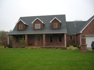 6 Timberline Dr, Clinton, IL 61727