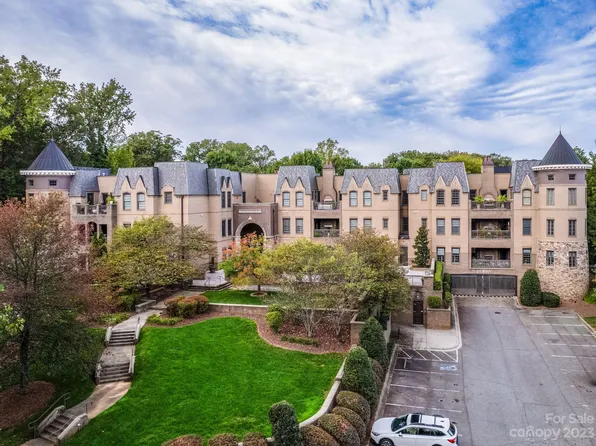 3278 Park Rd, Charlotte, NC 28209