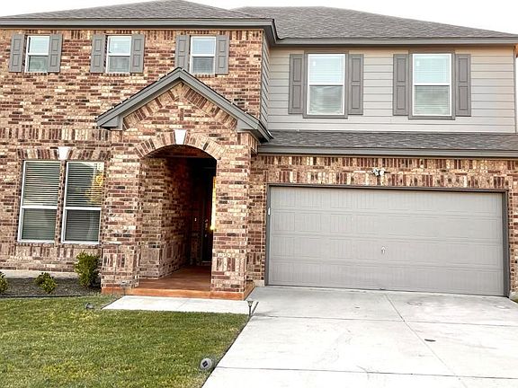 2nd image of 13812 Lyndon B Johnson St