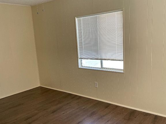 3rd image of 25780-25786 4th St #25780