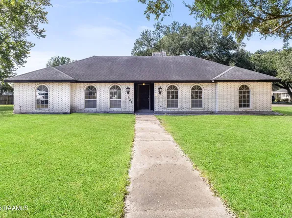 121 Aberdeen Dr, Lafayette, LA 70508