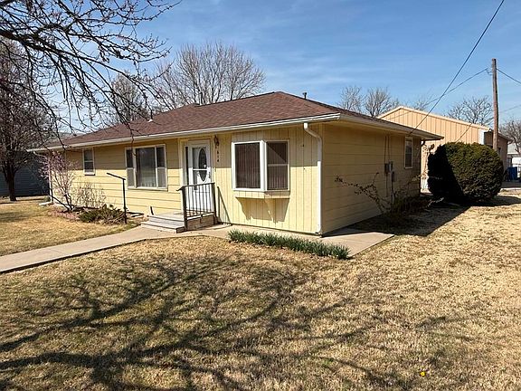 2nd image of 614 W 12th St
