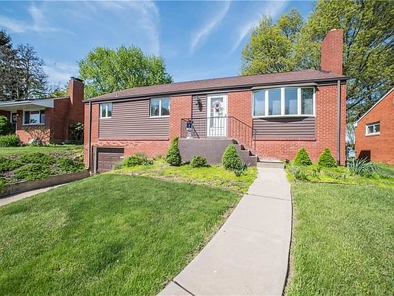 3rd image of 5091 Lantern Hill Dr