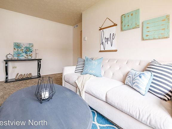 3rd image of 5216 Knollwood Dr APT 9