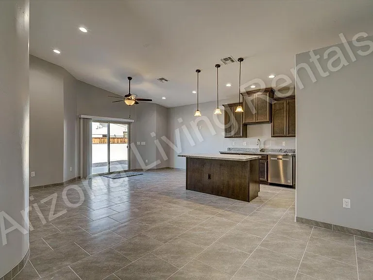 761 Chickasaw Ln — Photo 6
