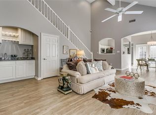 1223 Belle Pl, Fort Worth, TX 76107