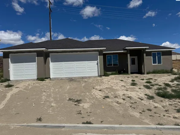 10064 S Clodfelter Rd, Kennewick, WA 99338