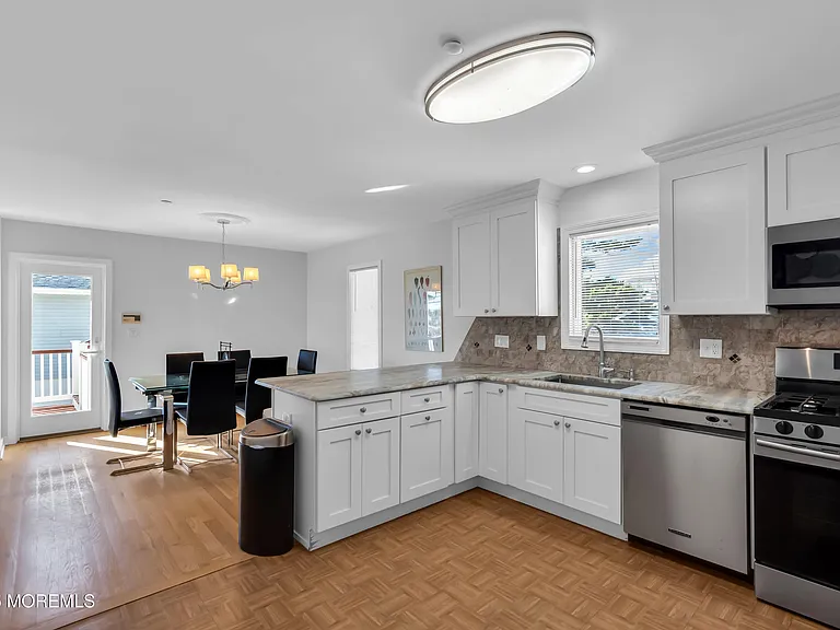 913 N Ocean Ave — Photo 13