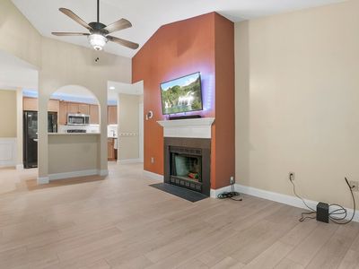 200 Brookside Dr #G, Andover, MA, 01810