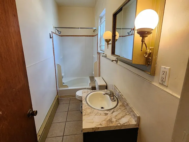 1527 S. 4th Street — Photo 4