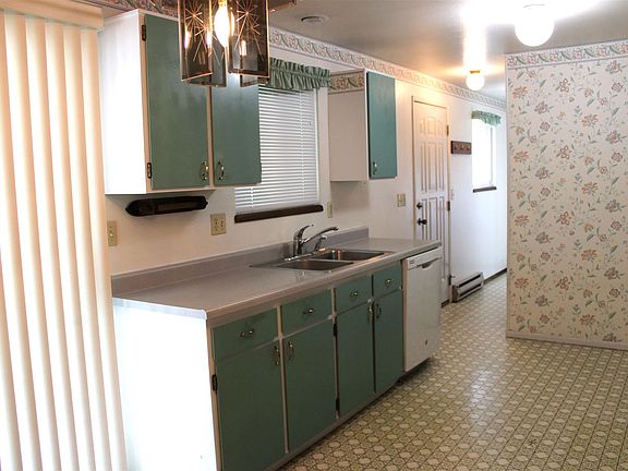 5th image of 14516 E 17th Ave