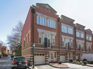 2611 N Greenview Ave, Chicago, IL 60614