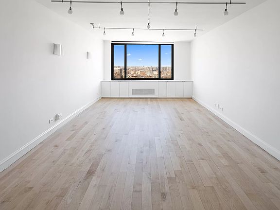 2nd image of 115 E 87th St #29AB