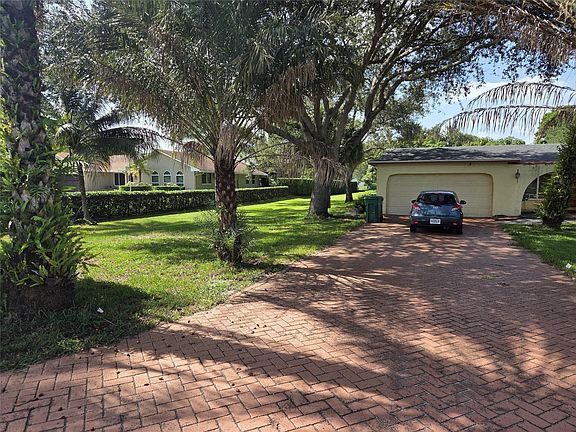 2nd image of 14631 SW 21st Street