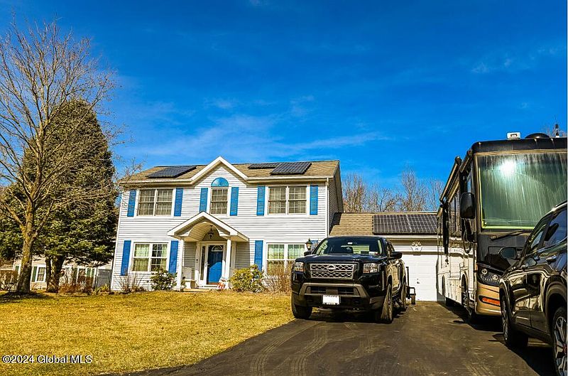 3rd image of 26 Michelle Drive