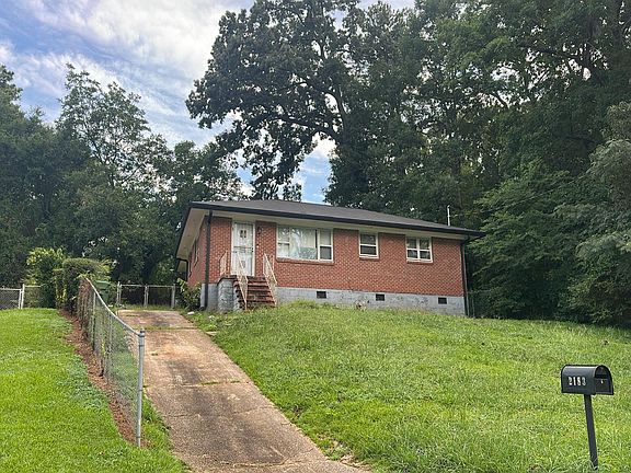 3rd image of 2183 Springdale Cir SW