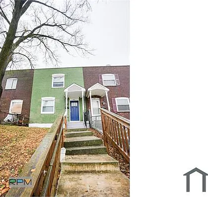 903 Jack St