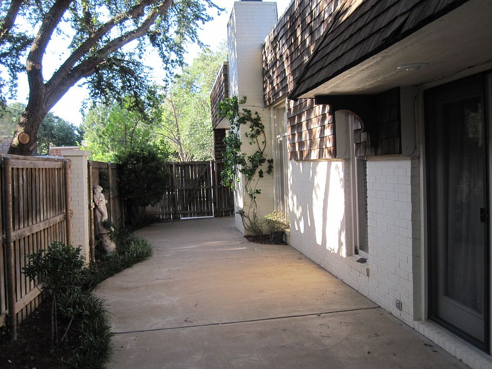 Side Patio