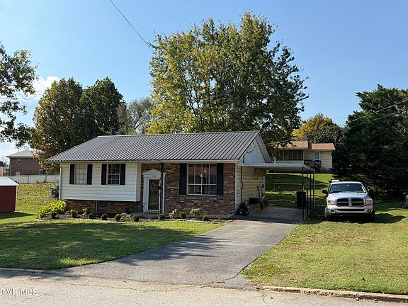 4th image of 206 Alderman Dr