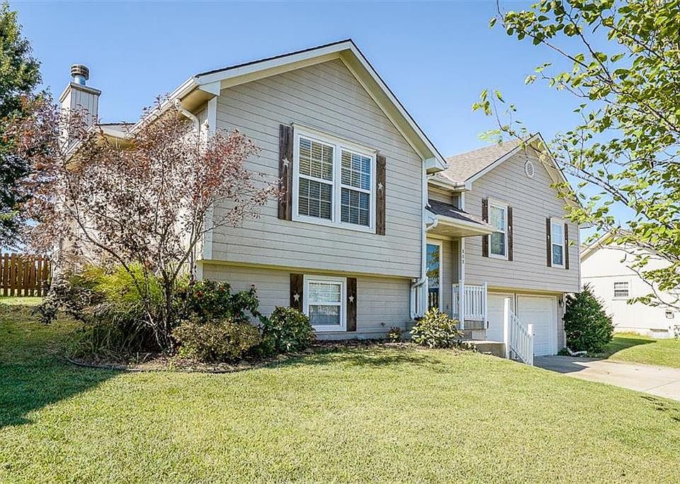 1st image of 808 Meadowood Dr