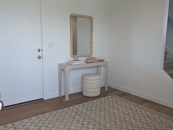 Park Valley Townhomes | 7624 S Pastel Park Ln, West Jordan, UT
