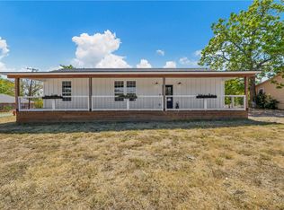 112 Avenue C, Moody, TX 76557