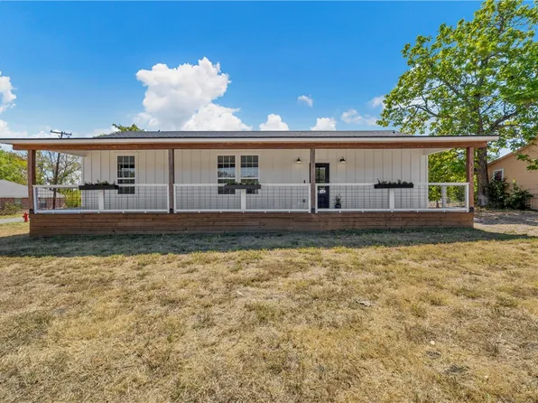 112 Avenue C, Moody, TX 76557