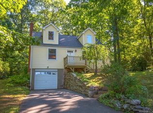 7 Laurel Rd, Ellington, CT 06029