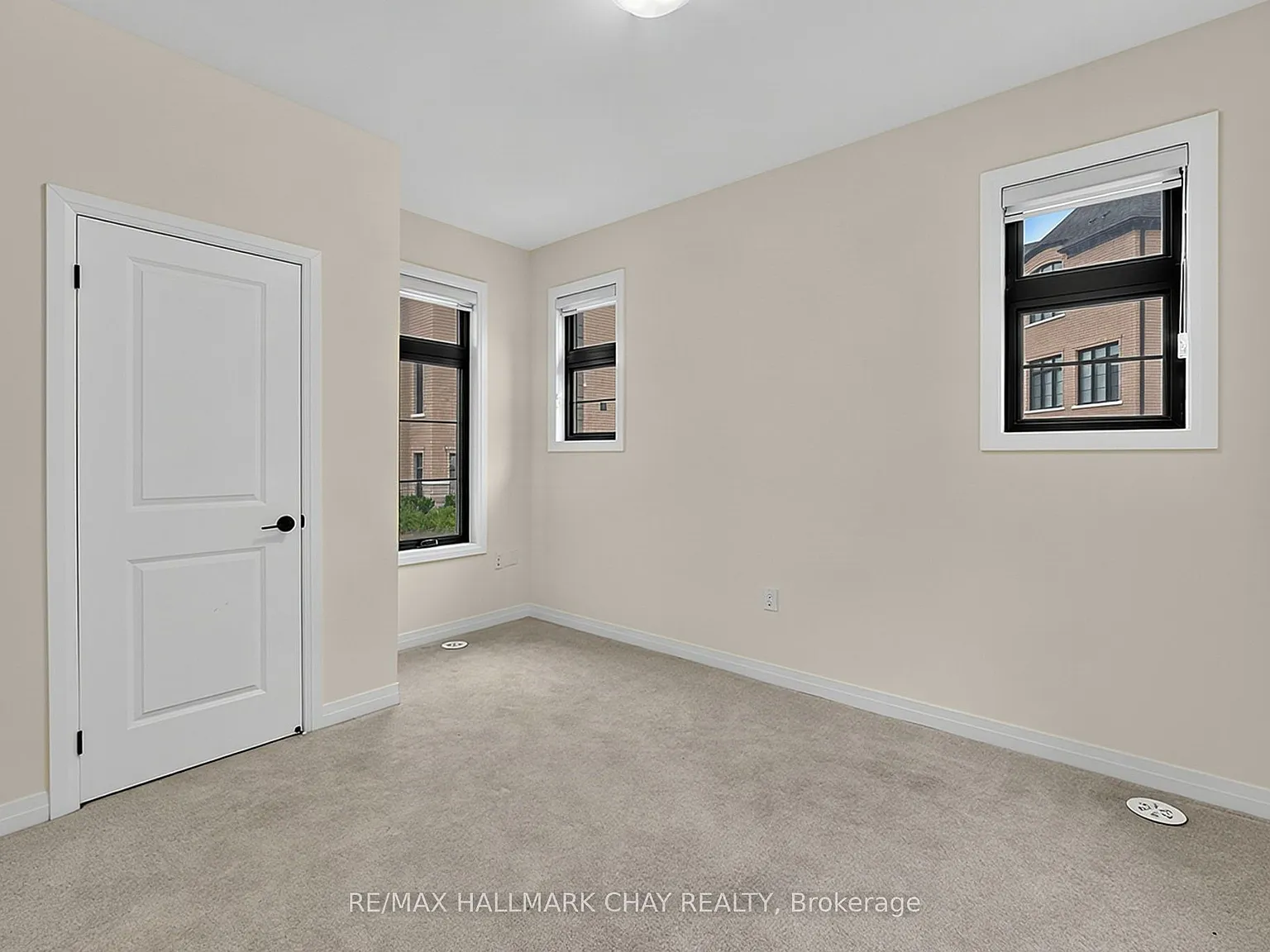 4 bed, $3,990 — Photo 2
