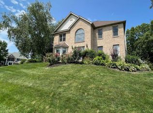 1701 Wheatland Ct, Coraopolis, PA 15108