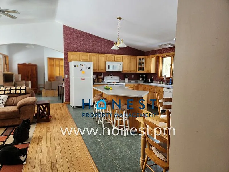Building Photo - 12 Joey Ln #3