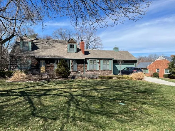 5524 W 61st Ter, Mission, KS 66202