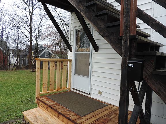 2nd image of 409 Pleasant St