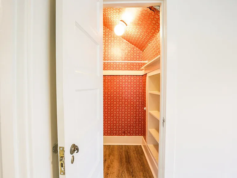 233B Chapel Ave — Photo 3